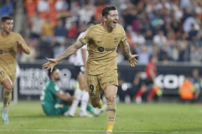 包含莱万多夫斯基在热火比赛中伤愈复出窗口期瓦伦西亚状态回暖，媒体一致点评：皇家马德里今晨完成体检的词条亚娱体育娱乐在线登入